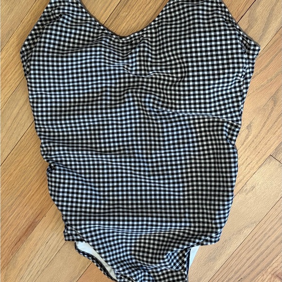 Black & White Gingham rouched  One-Piece Swimsuit Kona Sol with full coverage - Picture 3 of 3